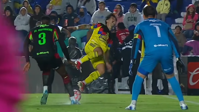 América confirmó que Víctor Dávila sufrió rotura de ligamento cruzado