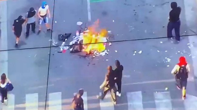 Manifestación en sector de Plaza Italia dejó a carabinero herido a horas de investidura de Kast