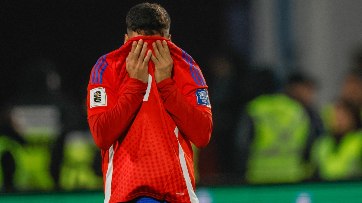 Problemas para La Roja: Lesión marginará a Marcelino Núñez de los amistosos de marzo