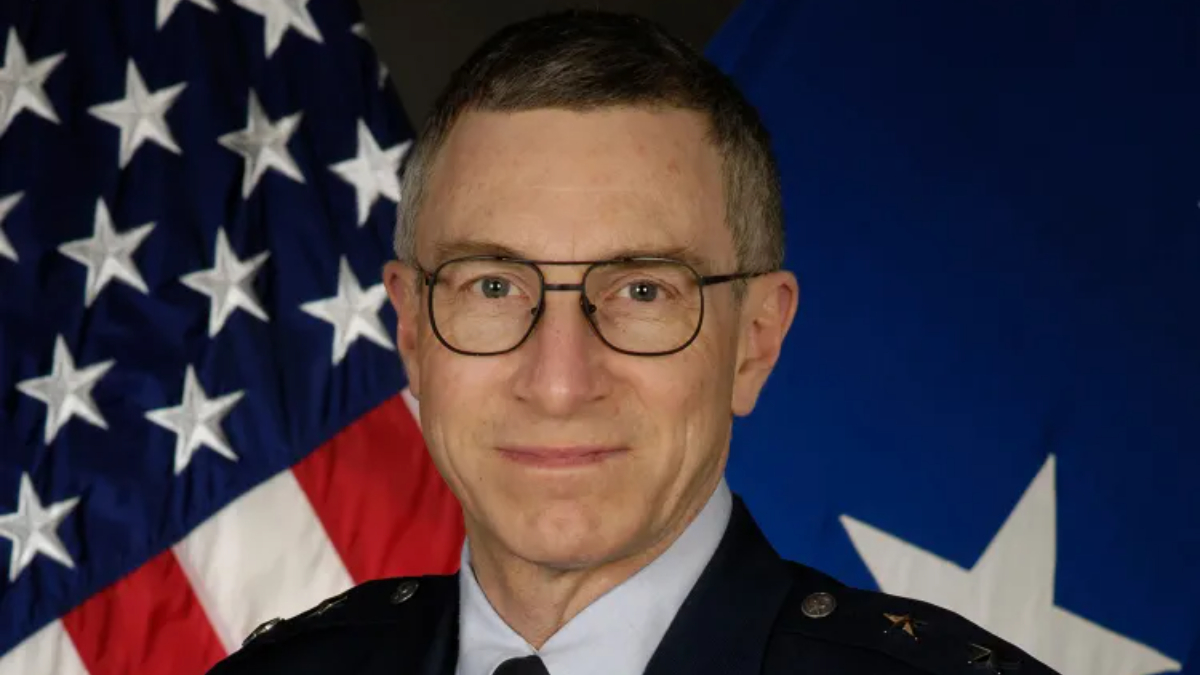 Exgeneral de EE.UU. vinculado a conspiraciones sobre ovnis está desaparecido