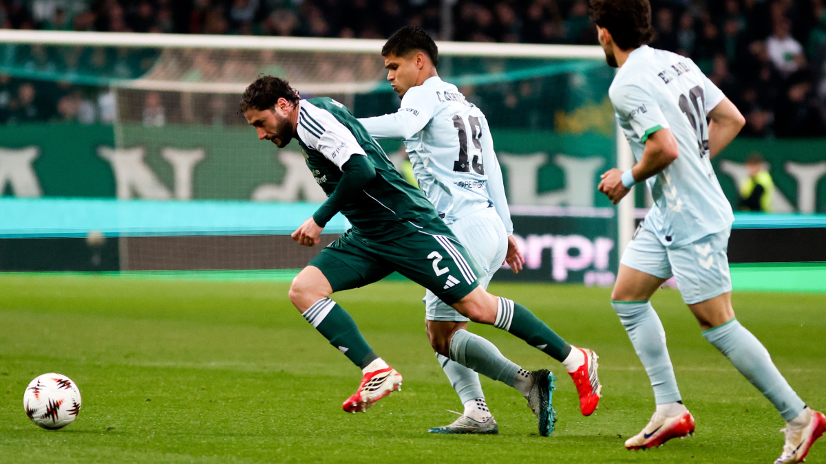 Betis cayó en el final ante Panathinaikos en la ida de octavos de Europa League