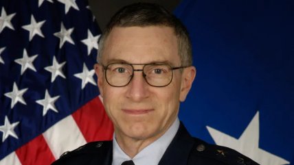   Exgeneral de EE.UU. vinculado a conspiraciones sobre ovnis está desaparecido 