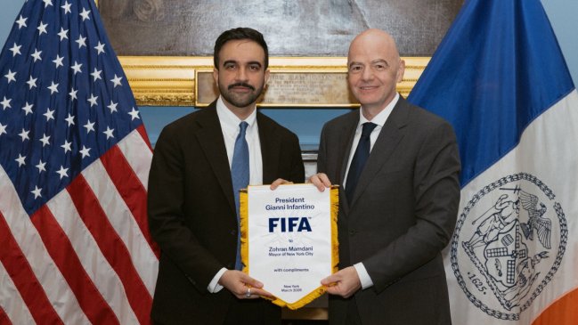 Alcalde de Nueva York recibió a Gianni Infantino: 