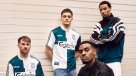 Liverpool presentó una vistosa camiseta vintage