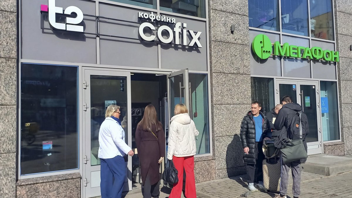 Nuevas restricciones obligan a los rusos a aprender a vivir sin internet