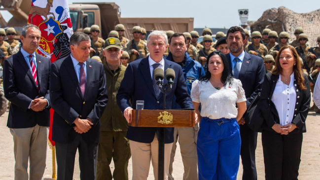 Kast visitó construcción de zanja fronteriza: Pidió unidad política y replicar medida en países vecinos