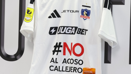  Colo Colo lució un mensaje contra el acoso callejero en su duelo ante Huachipato 