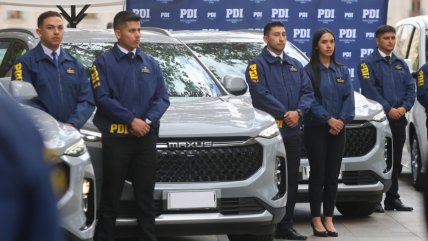   GORE Metropolitano entregó 15 vehículos a la Brigada Investigadora de Robos de la PDI 