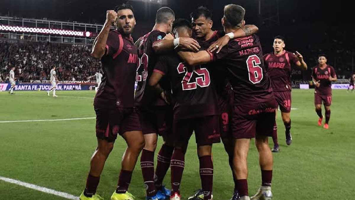 Lanús goleó con triplete de Dylan Aquino a Newell's en el Apertura de Argentina