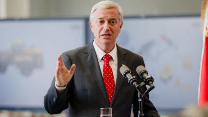 Kast emplazó a deudores del CAE a 