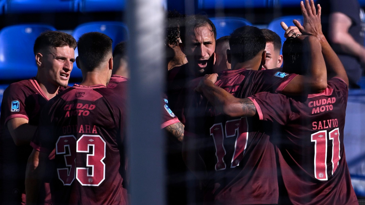 Vélez Sarsfield con Diego Valdés cayó ante Lanús por el Torneo de Apertura
