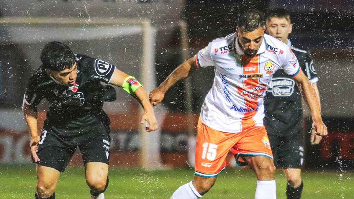 Cobresal y Ñublense comenzaron con igualdad su periplo en la Copa de la Liga