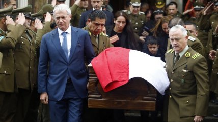 Puerto Montt: Kast asistió a funeral de sargento Figueroa y llamó a 