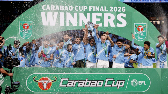 Manchester City ganó la Copa de la Liga y Guardiola llegó a 40 títulos como técnico