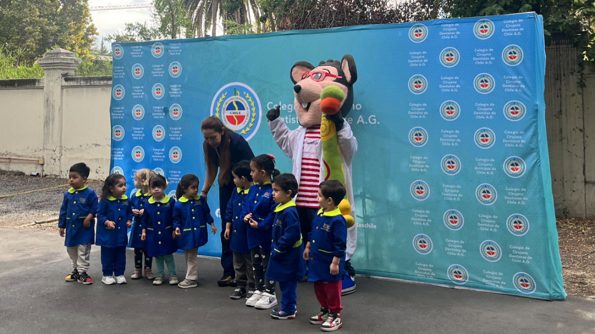 Una boca feliz es una vida feliz: el crucial mensaje de los expertos en el Mes de la Salud Bucal
