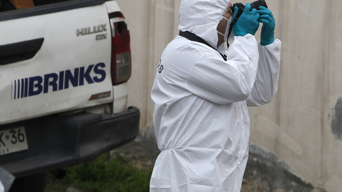 Puente Alto: Delincuentes asaltaron furgón de valores y robaron más de 150 millones de pesos