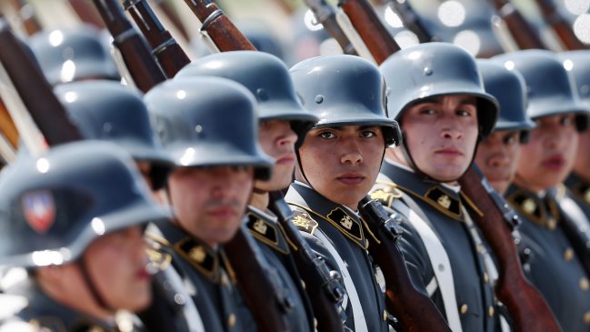 Gobierno retiró Política de Defensa que consagraba la perspectiva de género en las FF.AA.