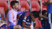 [VIDEO] Juan Martín Lucero salió entre lágrimas tras su lesión en el duelo de la U ante La Calera