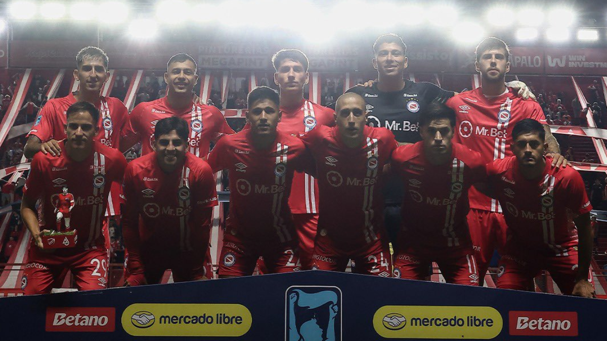 Argentinos Juniors de Cortés y Morales venció a un Lanús que contó con Sepúlveda