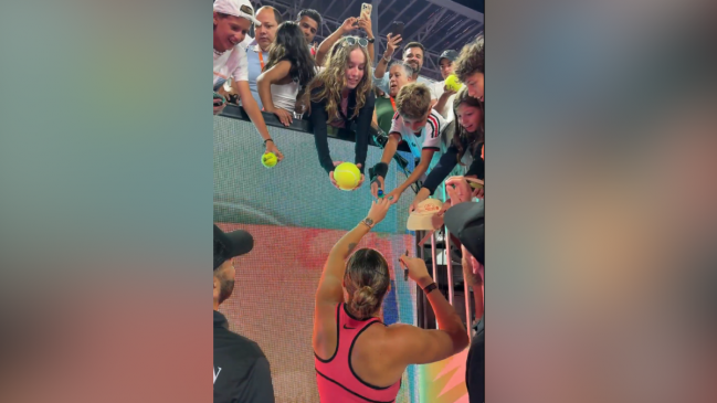 [VIDEO] Aryna Sabalenka protagonizó un divertido momento junto a un niño