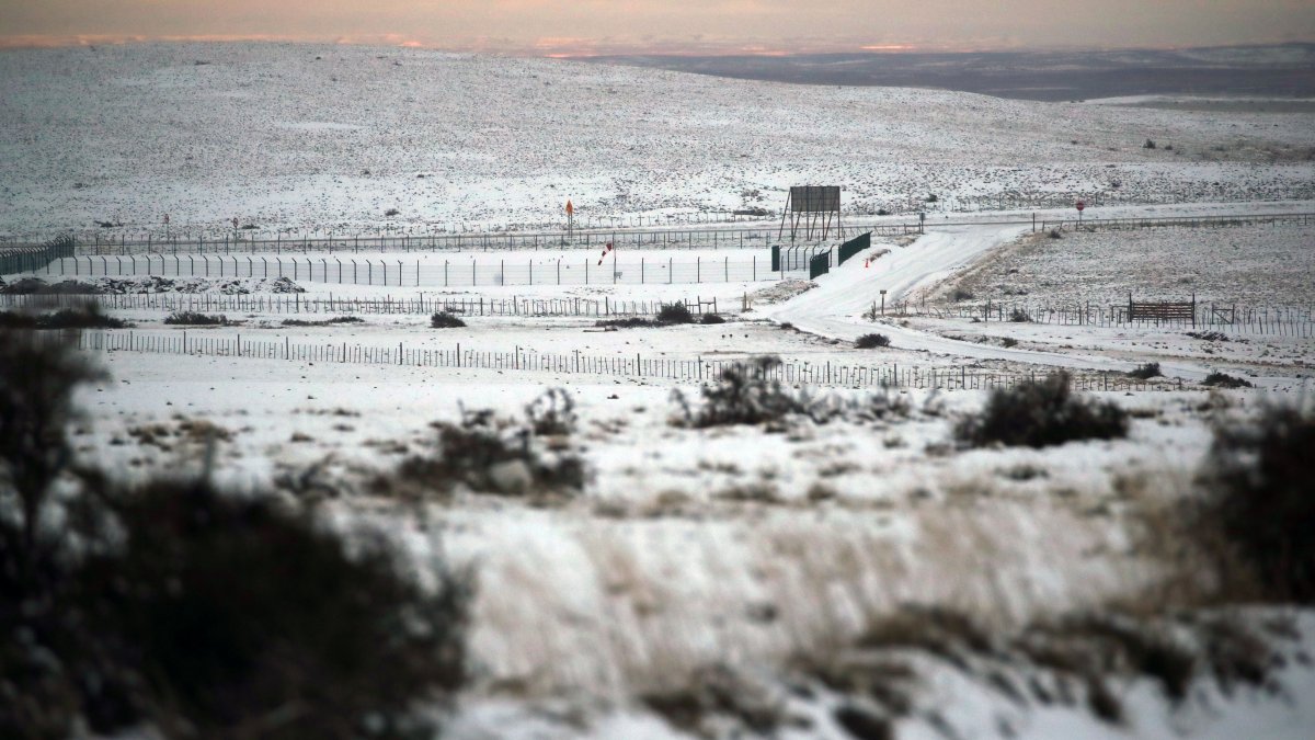 Detectan por primera vez microplásticos en playas de la Antártica