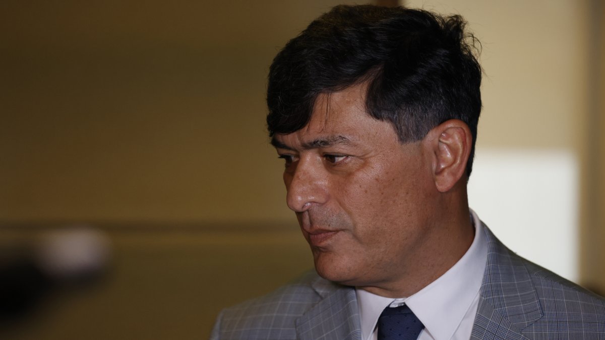 Parisi criticó "bencinazo" de Kast: "Hagámoslo bien, rebajemos el impuesto específico"