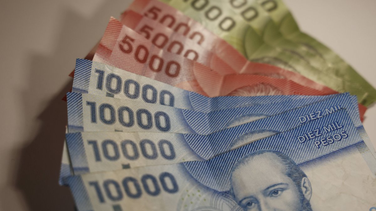 Gobierno defendió reducir el impuesto corporativo ante críticas por déficit fiscal