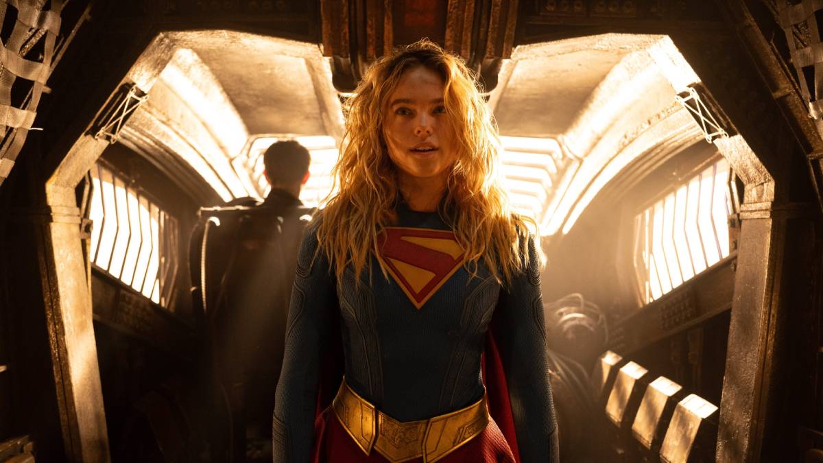 "Supergirl" busca su lugar en el universo en el nuevo tráiler de su película