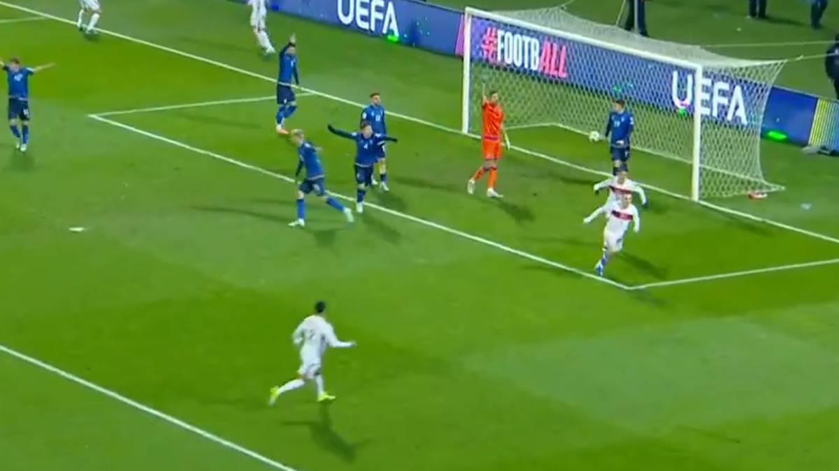 [VIDEO] Turquía dio un paso al Mundial con gol de Akturkoglu ante Kosovo