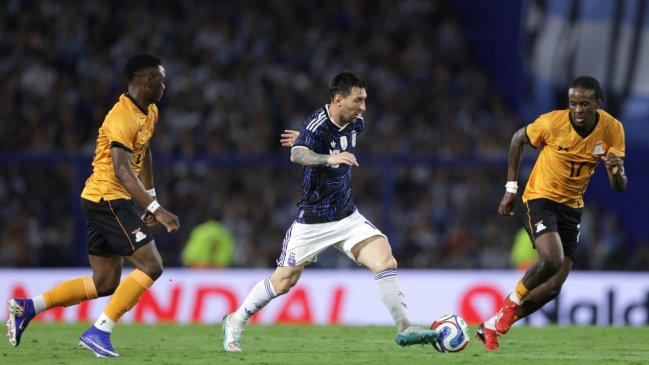 Hinchas aprovecharon viral video de Zambia para criticar a rivales de Argentina