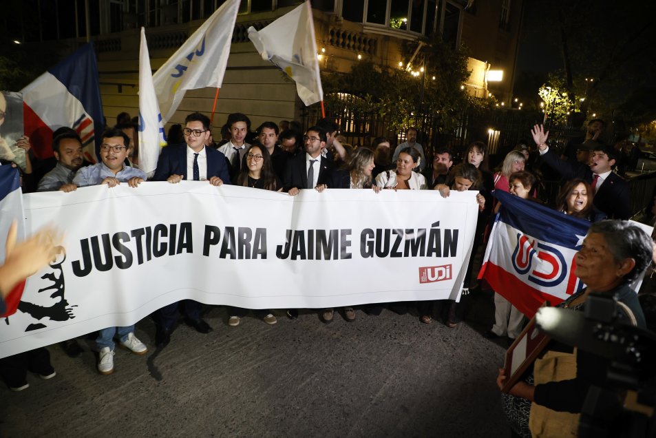 Adherentes UDI participaron en misa por 35 años de muerte de Jaime Guzmán