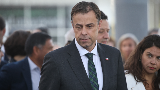 Delegado presidencial se defendió tras los cambios de horarios en duelos de Colo Colo, la U y UC