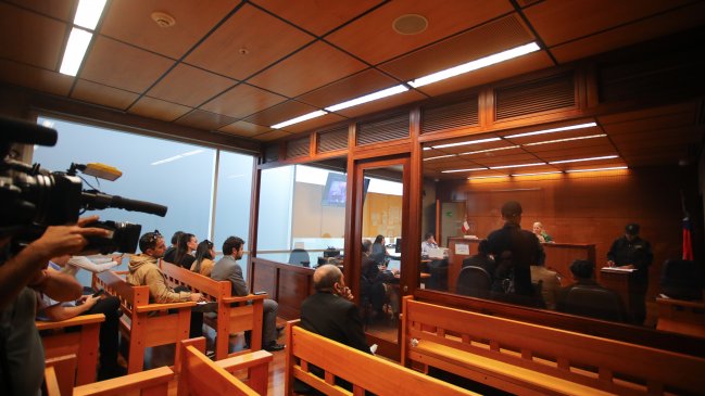 Adolescente es formalizado por amenazar con disparos en liceo de Iquique