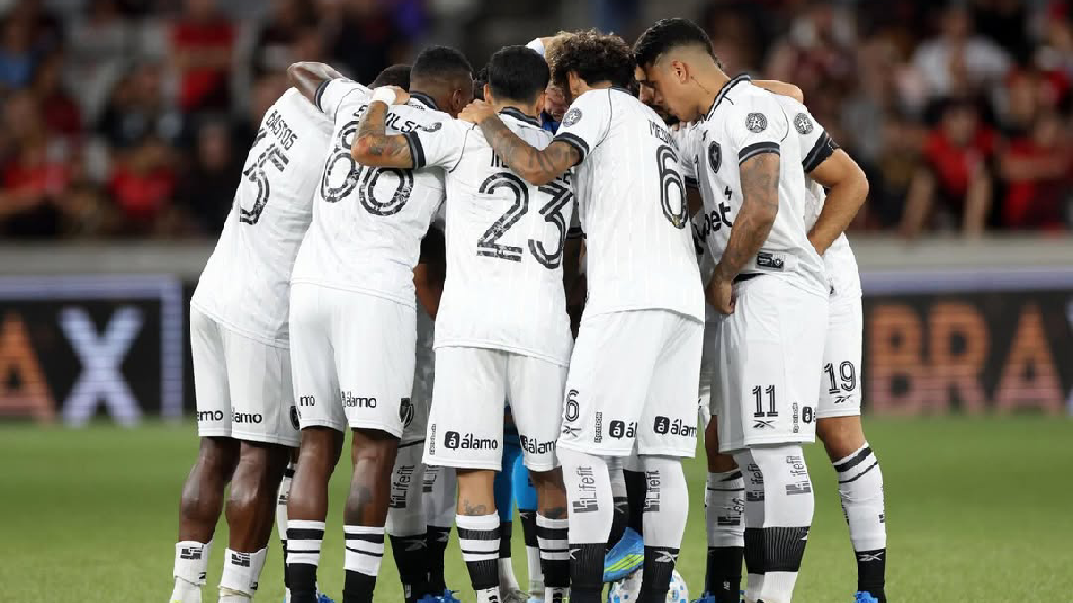 Botafogo presentó una demanda a Olympique de Lyon por deuda millonaria