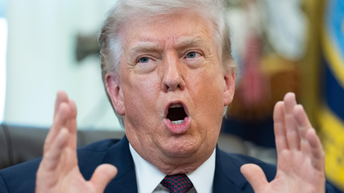 "Abran el puto estrecho, bastardos": Trump amenaza a Irán al filo de atacar plantas energéticas