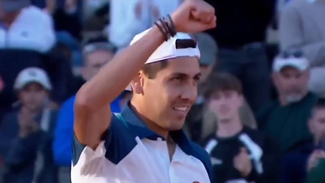 Alejandro Tabilo celebró un triunfal debut en el Masters de Montecarlo ante Fucsovics