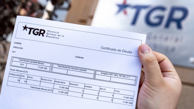 Tesorería inició cobro a deudores del CAE: Son más de 550 mil personas en mora