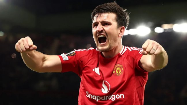 Manchester United renovó a Harry Maguire hasta 2027