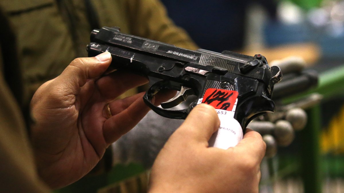 Estudiantes fueron sorprendidos con pistola y machete en el Liceo Pablo Neruda de Temuco