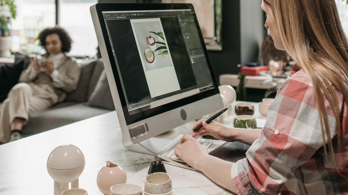 Genias: La "empresa social" que busca impulsar el emprendimiento y liderazgo femenino