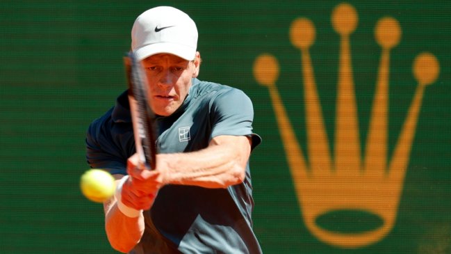 Sinner se repone a los contratiempos físicos e igualó récord de Sampras