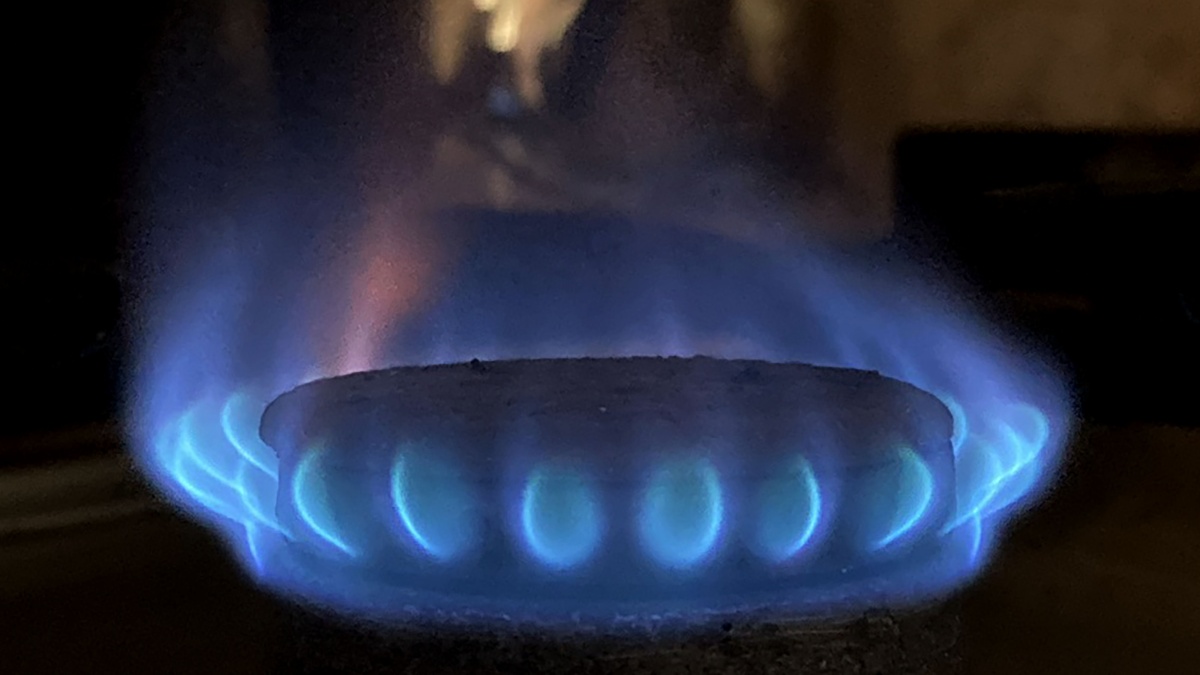 Alcaldes exigen al Gobierno "claridad urgente" por beneficio de gas licuado