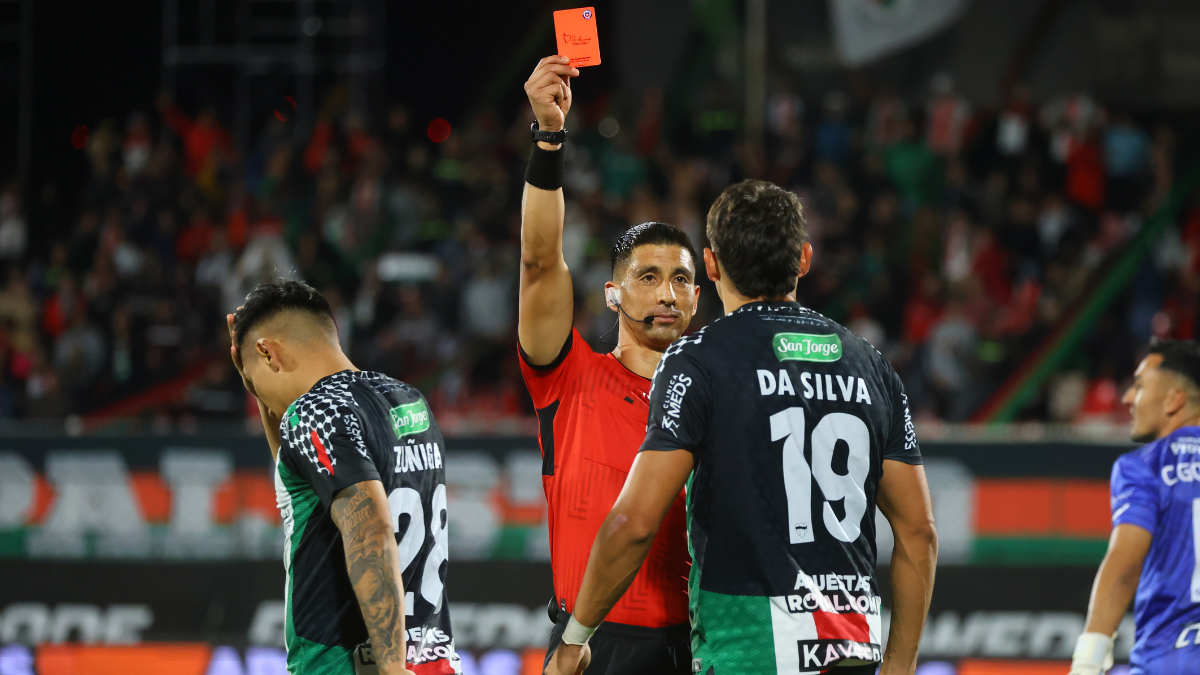 [VIDEO] ¡¿Qué hizo?! Da Silva cobró la "ley del ex" ante Limache pero fue expulsado por el festejo