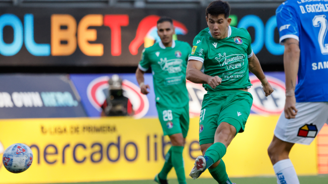 [VIDEO] El golazo de Chiaverano que abrió la cuenta en el duelo de Audax y la UC