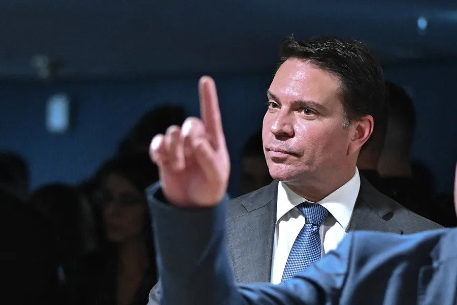 ICE detuvo a un exdiputado brasileño condenado por la trama golpista contra Lula