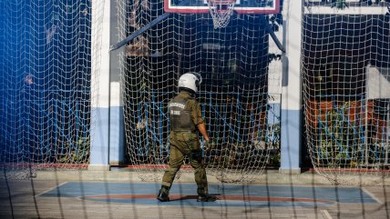 Estudiantes se sacaron foto con una escopeta en un baño en liceo de Talcahuano: detenidos