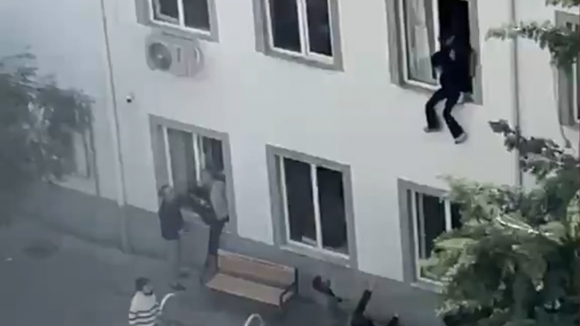 Escolar de 14 años mató a cuatro personas e hirió a 20 en un colegio de Turquía