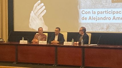   Cineasta Alejandro Amenábar celebró en Madrid el 30° aniversario de 