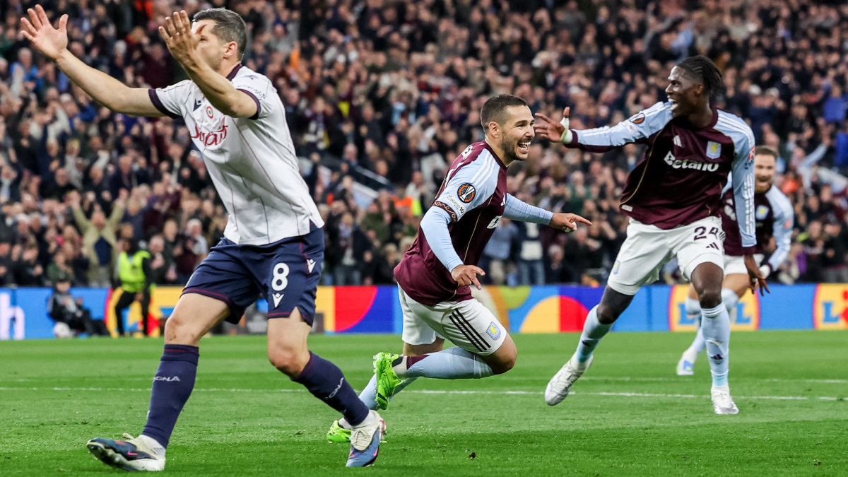 Aston Villa ratificó su paso a semis de Europa League con una goleada sobre Bologna