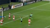 [VIDEO] Antony acercó a Real Betis a semifinales de la Europa League